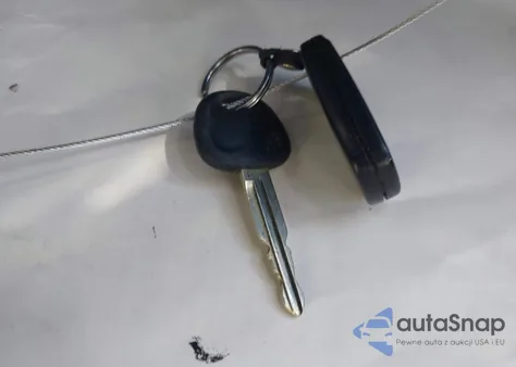 2005 Hyundai Santa Fe Gls/Lx from USA, damaged, VIN KM8SC13E75U994011